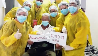 Idoso de 85 anos é curado da Covid-19 na cidade de Picos e recebe alta
