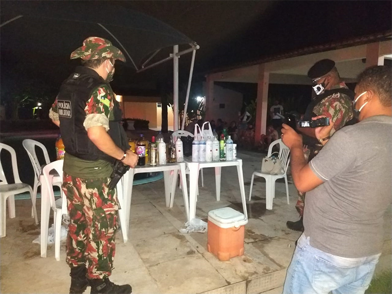 Polícia interrompe festa clandestina em sítio na zona Rural de Teresina