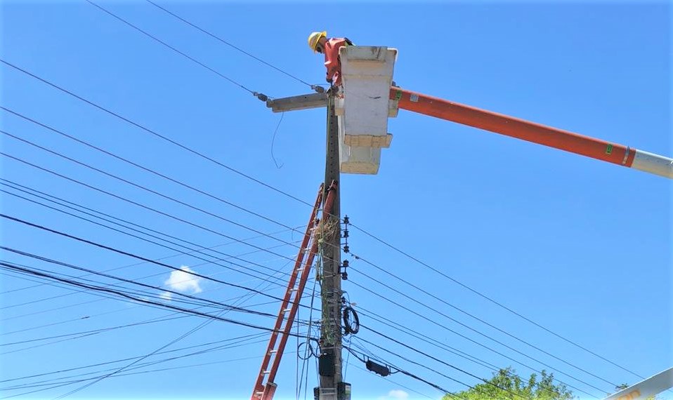 Equatorial Piauí intensifica melhoria na rede elétrica em Teresina