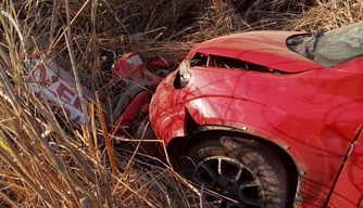 A colisão entre os veículos resultou na morte do motociclista