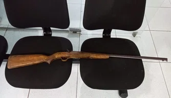 Mãe é baleada ao tentar separar briga entre os filhos