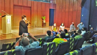 Dirigentes de blocos de Carnaval participam de reunião com a FMC