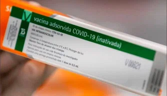 CoronaVac; vacina contra Covid-19.