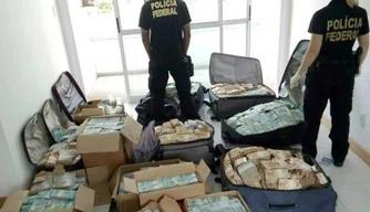 R$ 51 milhões encontrados em malas em um apartamento na cidade de Salvador.