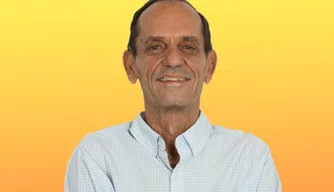 Prefeito Marcelo Toledo.