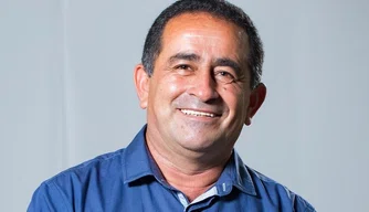 Eudes Agripino (PSD), prefeito do município de Fronteiras