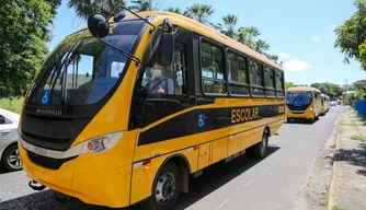 Piauí recebe nesta segunda-feira 32 novos ônibus escolares