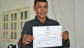 Júnior de Abel (MDB), prefeito de Curral Novo do Piauí.