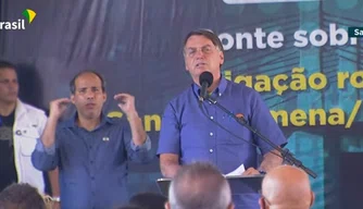 Jair Bolsonaro durante solenidade