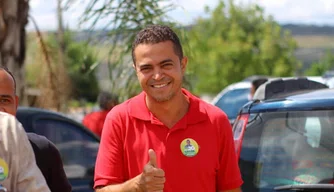 Aroldin (PT), prefeito de Barreiras do Piauí.