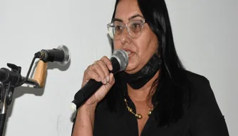 Prefeita Maria Lílian de Alencar de Alegre do Piauí.