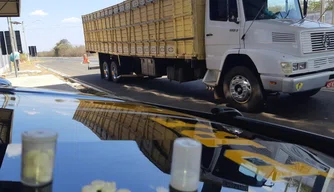 PRF-PI autua motorista por porte de anfetamina na BR 316 em Valença do Piauí