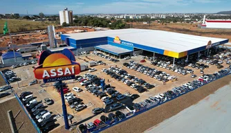 Rede de supermercados Assaí compra 71 lojas da empresa Extra
