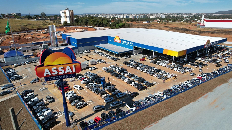 Rede de supermercados Assaí compra 71 lojas da empresa Extra