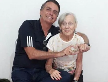 Presidente Jair Bolsonaro e a mãe.
