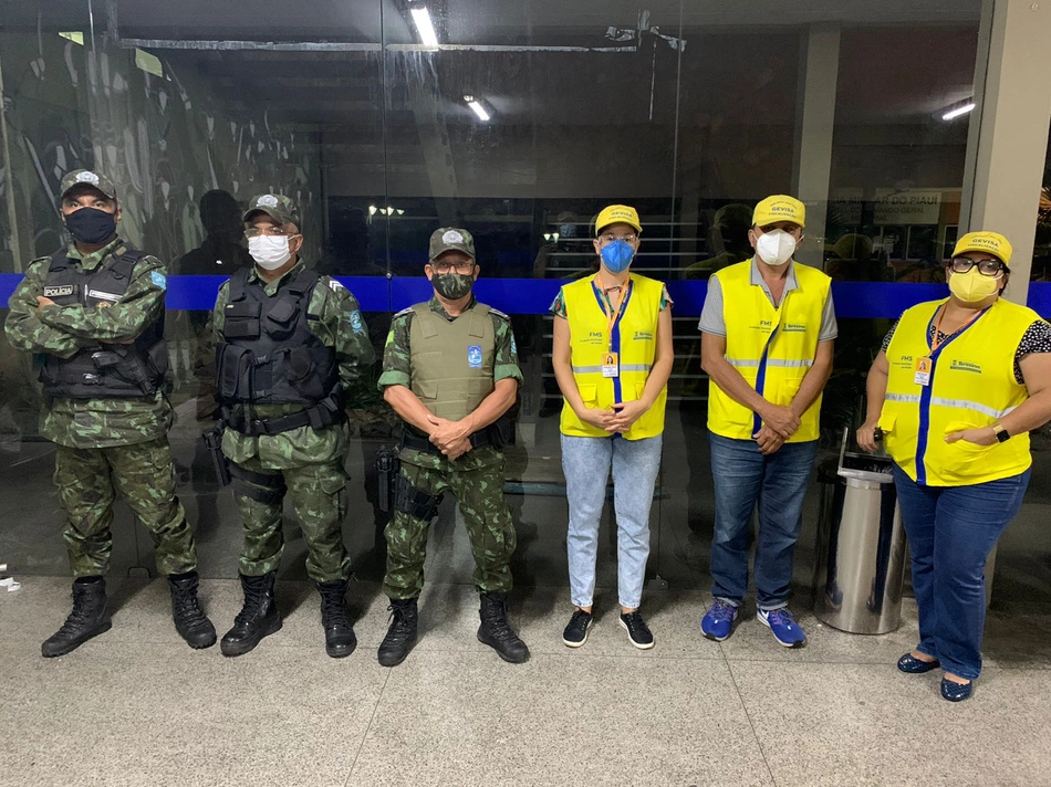 Vigilância Sanitária realiza monitoramento de bares e restaurantes em Teresina.