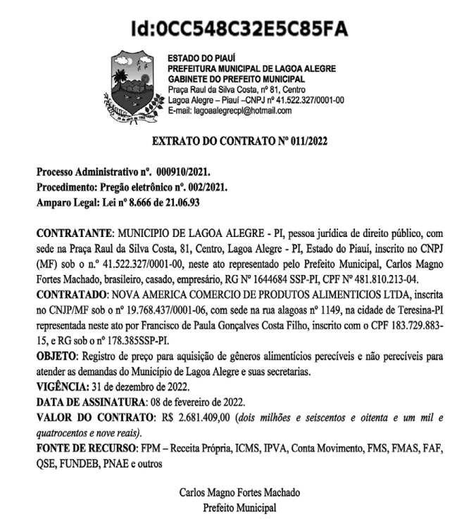 Contrato assinado pelo prefeito de Lagoa Alegre, Carlos Magno.