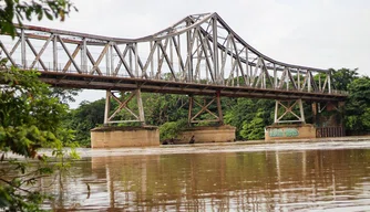 Ponte Metálica