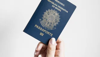 Passaporte humanitário brasileiro.