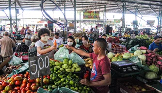 Aumento do preço de verduras e frutas