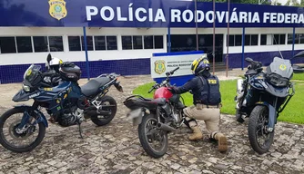 PRF recupera moto com registro de roubo em Teresina