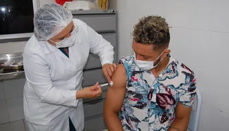 Vacinação contra Covid-19 em Teresina.