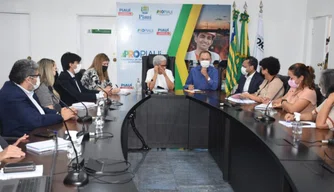 Reunião da governadora Regina Sousa com gestores