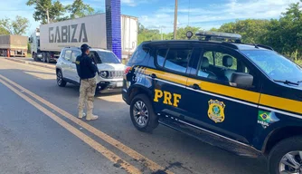 PRF recupera carro de locadora de Ceará
