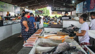 Movimentação no mercado do peixe