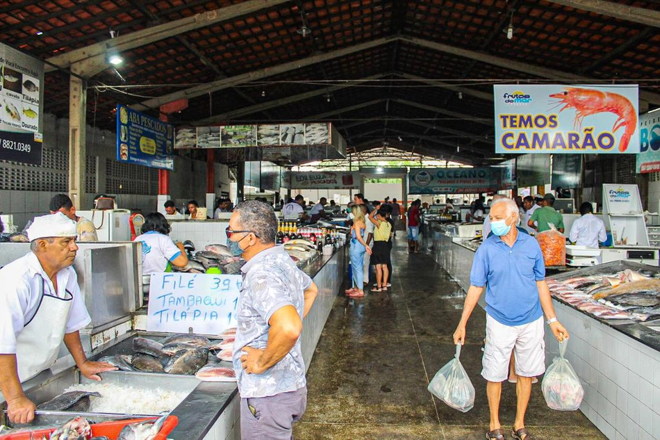 Movimentação no mercado do peixe