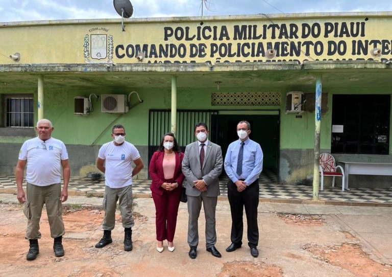 Ministério Público visita 11º BPM de São Raimundo Nonato.