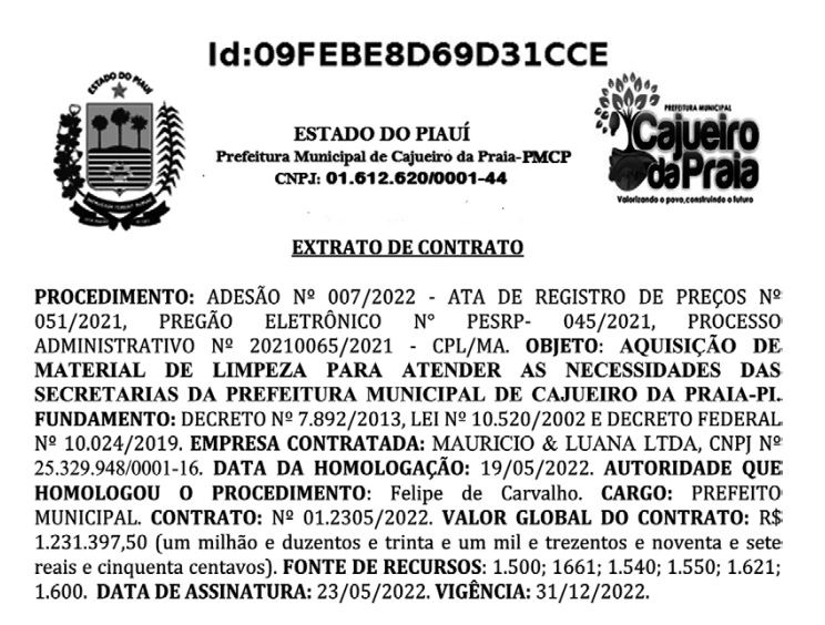 Contrato firmado pelo prefeito de Cajueiro da Praia.