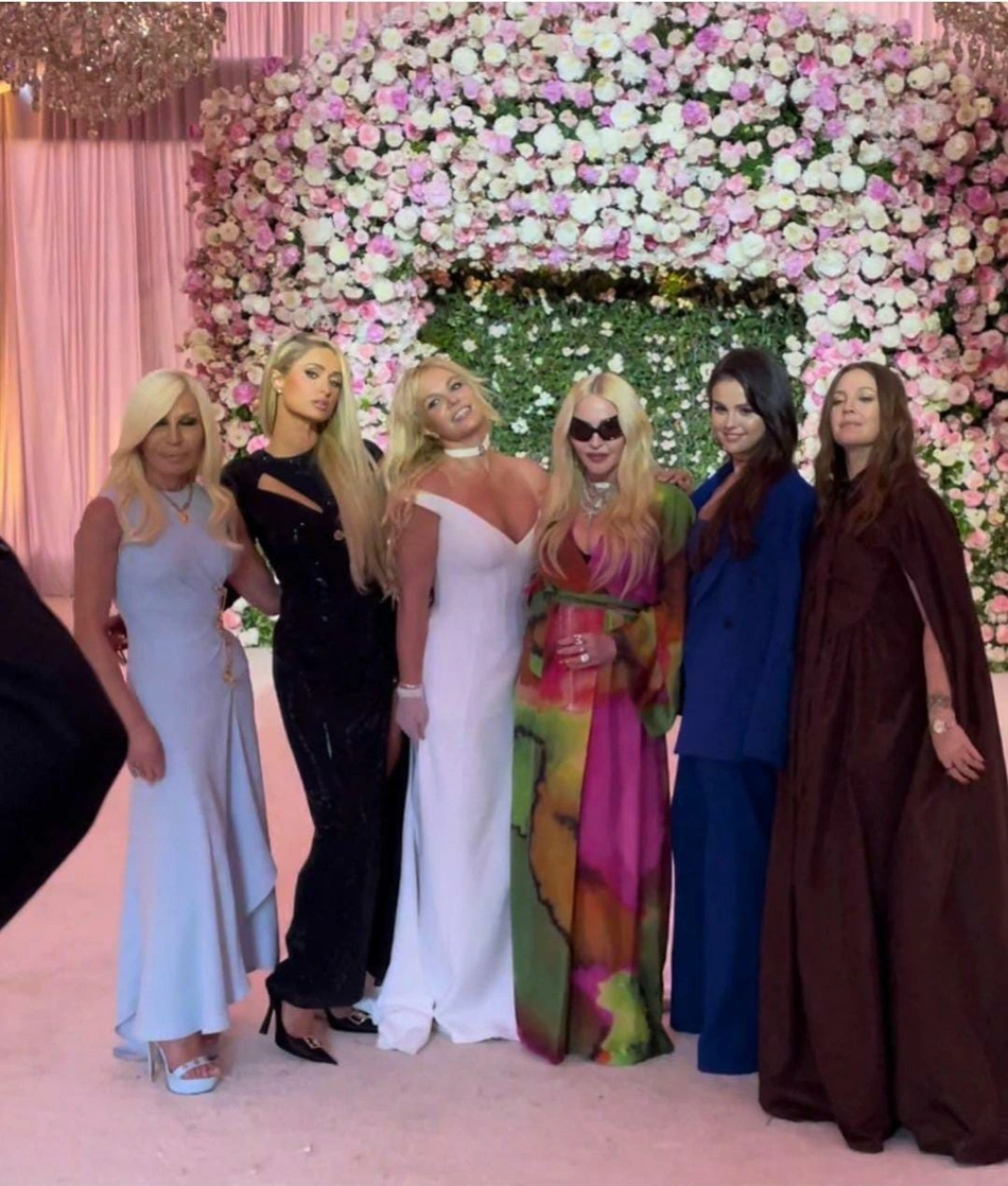 Celebridades convidadas ao casamento de Britney Spears.