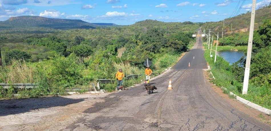 Obras de estradas no Piauí