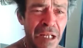 José Iaiá, homem conhecido pela frase "me dê, papai".