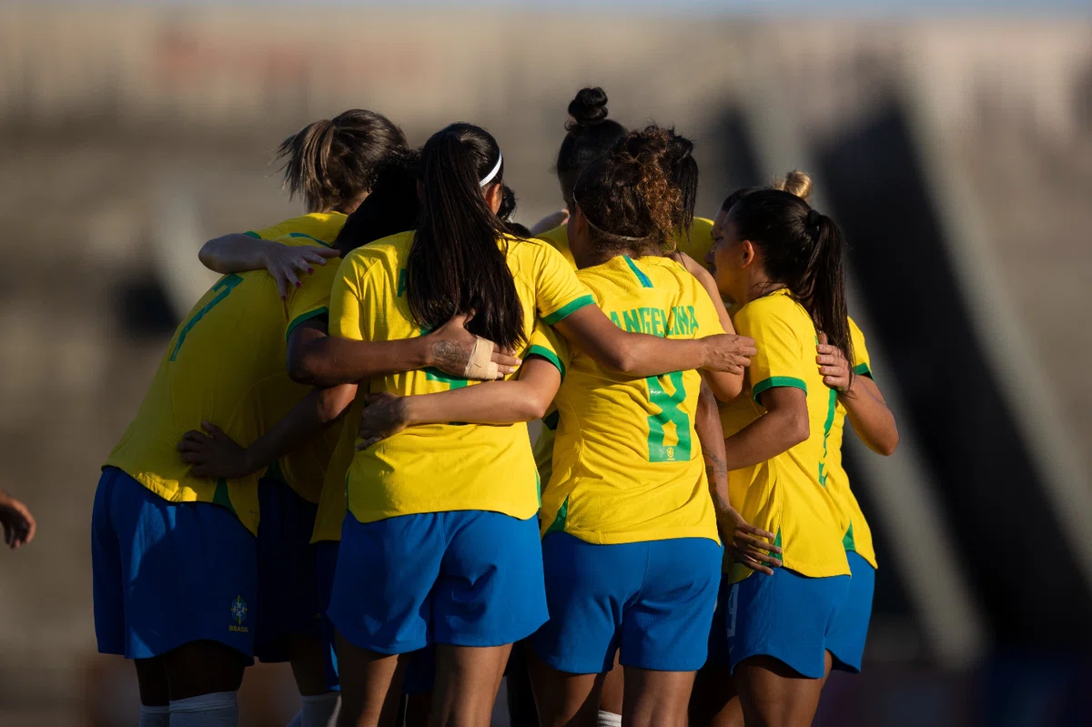 Ponto facultativo em jogos da seleção feminina prevê compensação