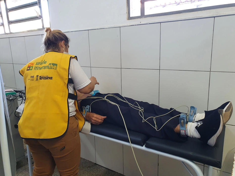 FMS realiza atendimentos no segundo mutirão de saúde em Teresina.