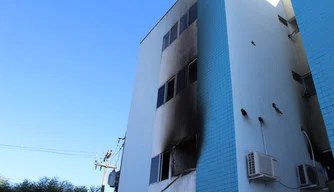 Apartamento pega fogo no bairro Uruguai em Teresina