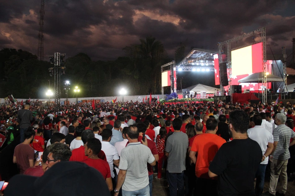 Lula participa de ato político em Teresina
