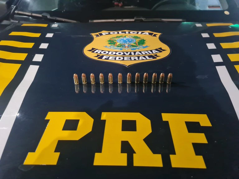 Homem é preso com 12 munições em Buriti dos Lopes.