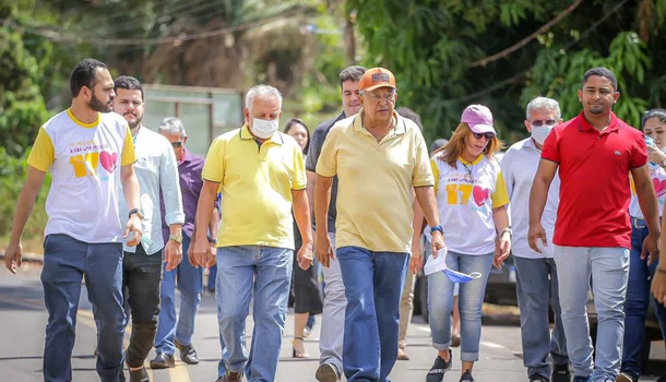 Dr. Pessoa entrega pavimentação asfáltica no povoado Sete Ladeiras