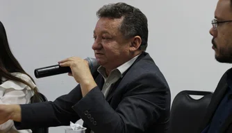 Secretário da FMS de Teresina, Dr. Gilberto Albuquerque