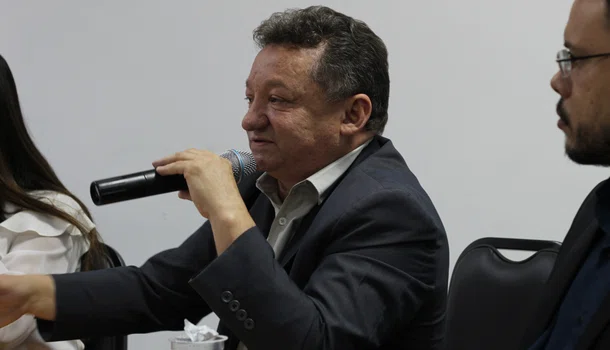 Secretário da FMS de Teresina, Dr. Gilberto Albuquerque