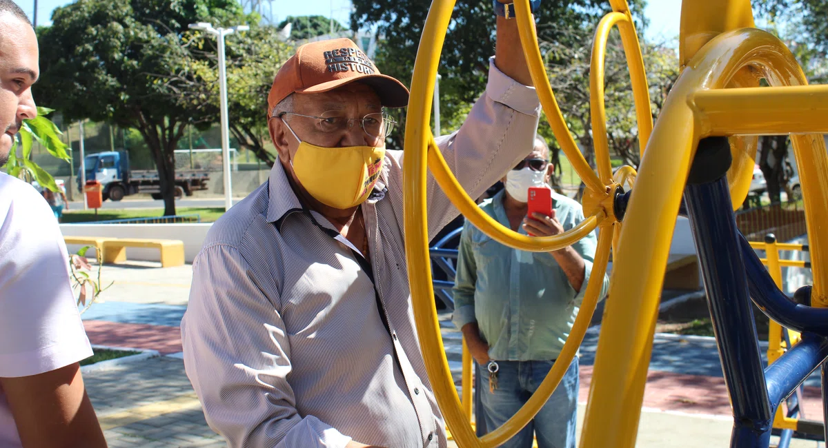 Dr. Pessoa em reinauguração da Praça Engenheiro Cícero Ferraz.