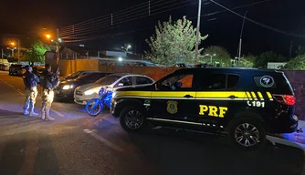 PRF recupera quatro veículos, em São Raimundo Nonato/PI
