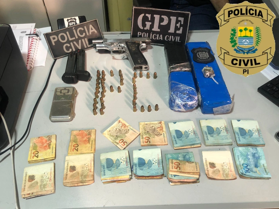Objetos apreendidos pela Polícia Civil em Teresina.