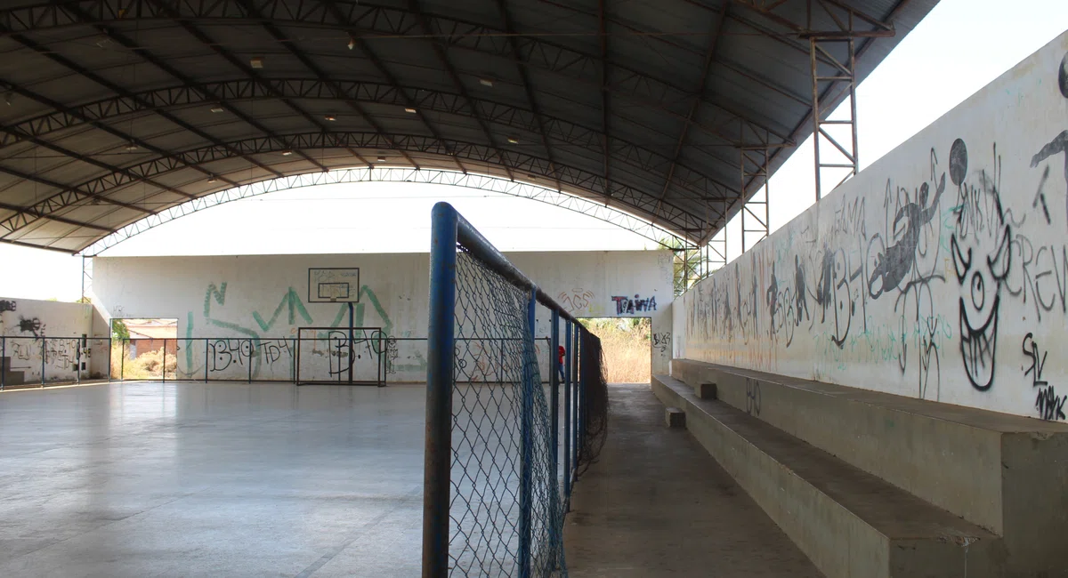 Ginásio Poliesportivo abandonado - Jacinta Andrade