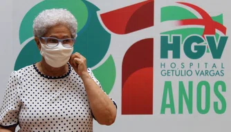 Regina Sousa na Inauguração da Farmácia Central do HGV