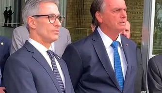 Governador de Minas Gerais anuncia apoio a Bolsonaro no segundo turno