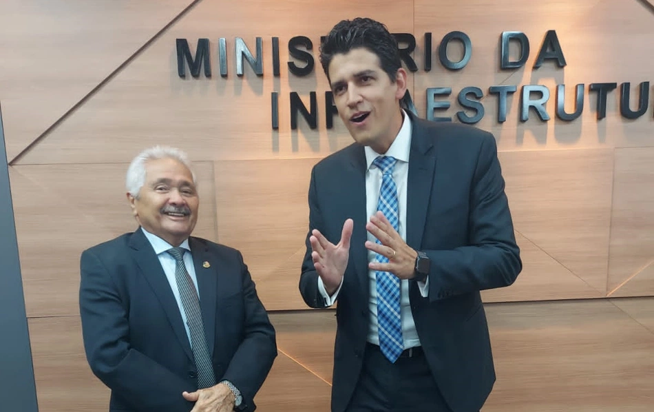 Senador Elmano Férrer e ministro da infraestrutura Marcelo Sampaio.